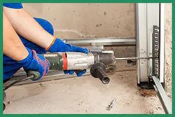 Quality Garage Door Service Suffern, NY 845-809-1073 - installation-sid-gr-22m